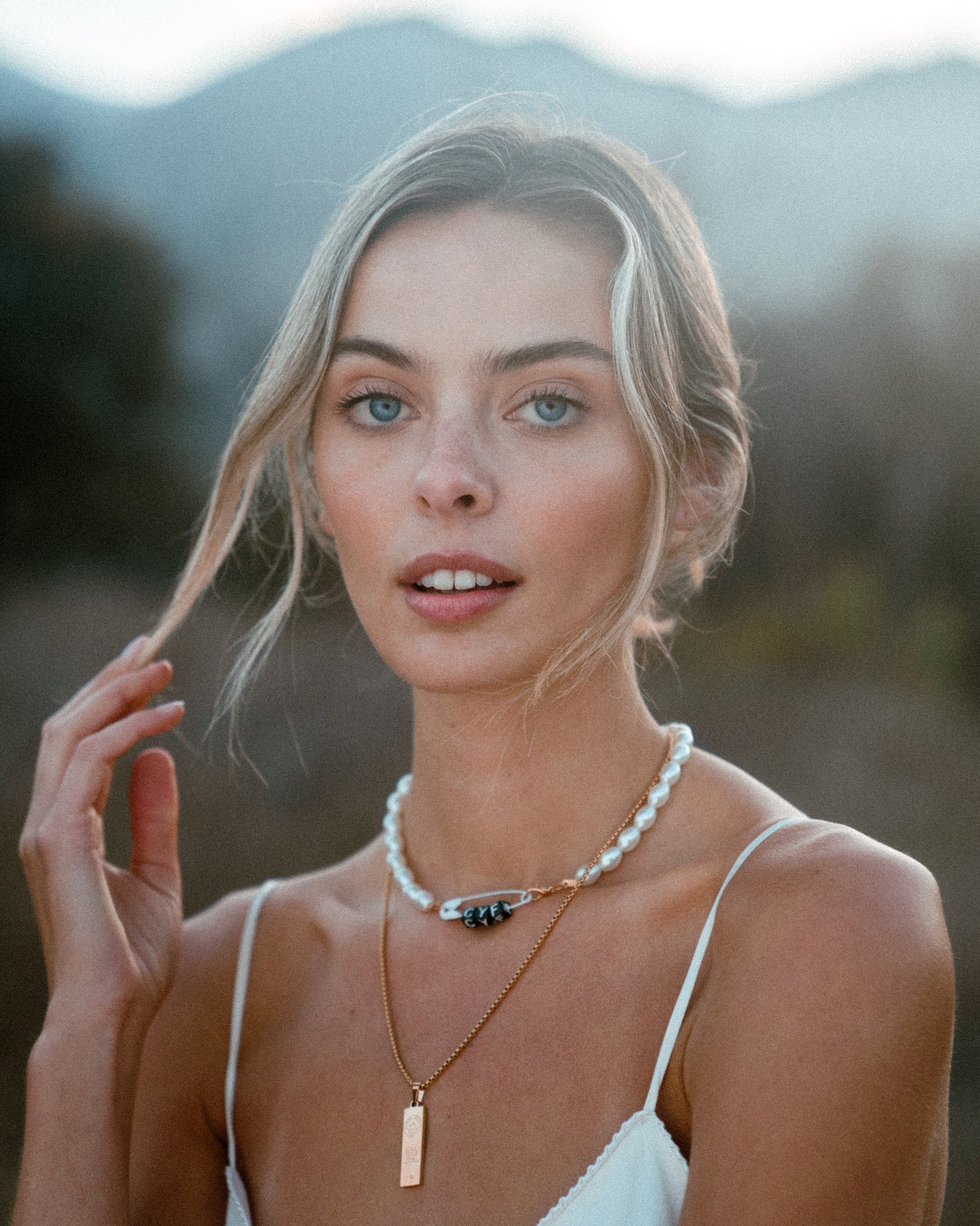 CYF PEARL CHOKER